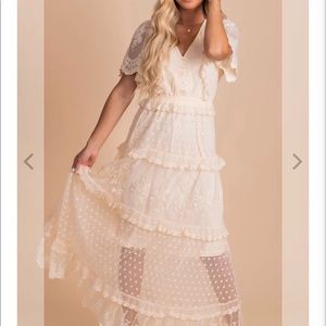 BRAND NEW Bella Ella Boutique off-white dress.